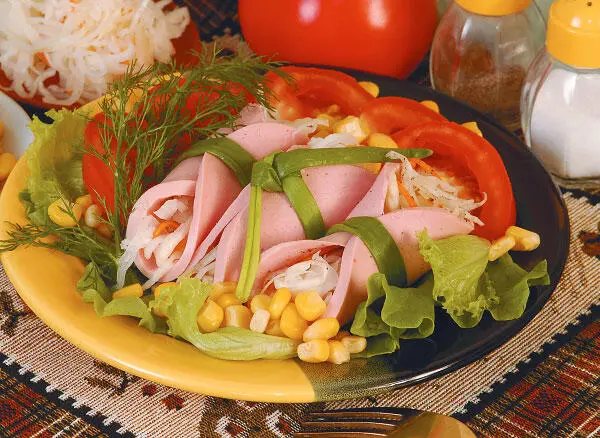 Ингредиенты вареная колбаса 200 г квашеная капуста 100 г кукуруза 100 - фото 11