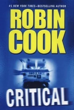 Robin Cook Critical обложка книги