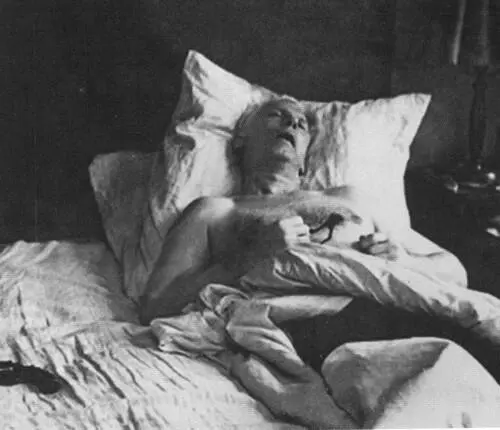 Посмертное фото 13 мая 1956 г Открытие бюста писателя у его музея в Чугуевке - фото 59