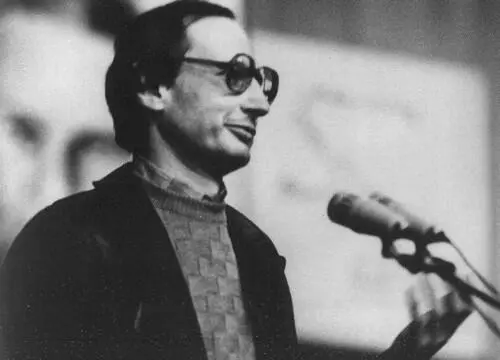 Сын писателя Михаил Фадеев выступает на торжествах по случаю 80летия отца - фото 63