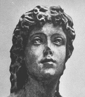 Фрагмент статуи Иисуса Христа Рим III век н э Фрагмент статуи Богоматери - фото 12