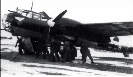 Do215B4 из 3й эскадрильи AuklGrObdL аэродром Ставангер Норвегия - фото 40
