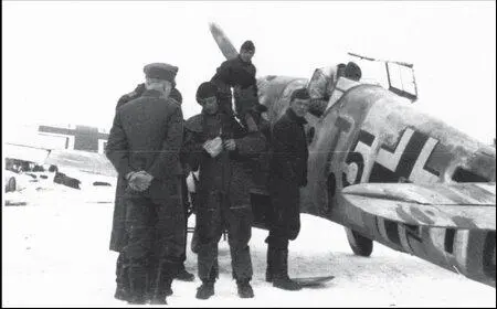 Bf109F4R3 T5TL из 3й эскадрильи AufklGrObdL вернувшийся после - фото 52