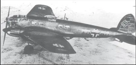 Не111Н из Wekusta 76 на борту фюзеляжа видна эмблема эскадрильи Ju88 - фото 113