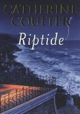 Catherine Coulter Riptide обложка книги