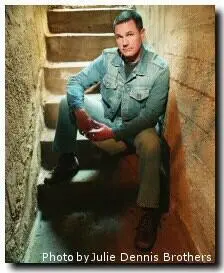 Crais conceived of the novel as a standalone but realized thatin Elvis - фото 3