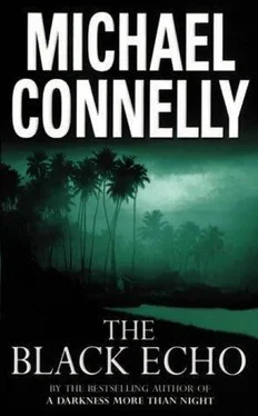 Michael Connelly The Black Echo обложка книги