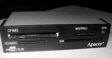 Рис 239Card Reader Любой цифровой фотоаппарат имеет карту памяти Существуют - фото 44