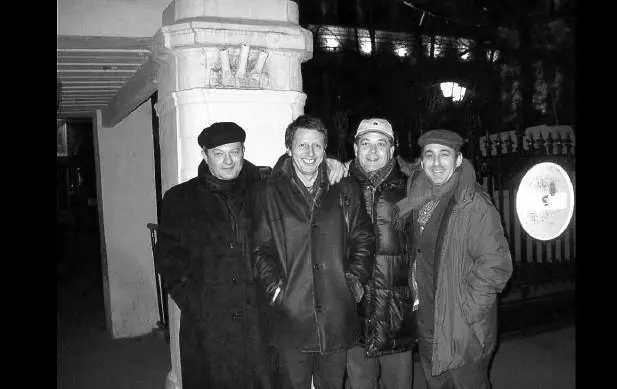 30 лет спустя на месте преступления И тишина И все смотрят на мою реакцию И - фото 92