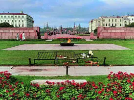 18 Марсово полевозникло в начале XVIII в как место для прогулок фейерверков - фото 20