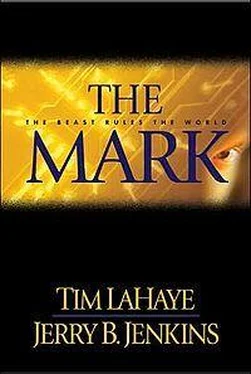 Tyndale House The Mark: The Beast Rules the World обложка книги