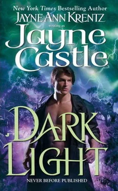 Jayne Castle Dark Light обложка книги