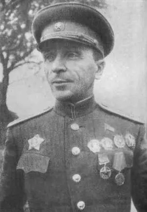 Когда Батов был военным советником в Интернациональной бригаде Там в - фото 47
