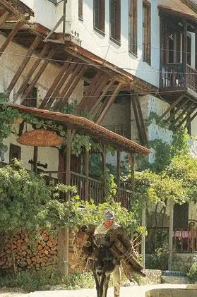 На живописных улочках Мельника Пловдив От Софии на юговосток проложена - фото 65