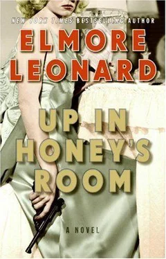 Elmore Leonard Up in Honey's Room обложка книги