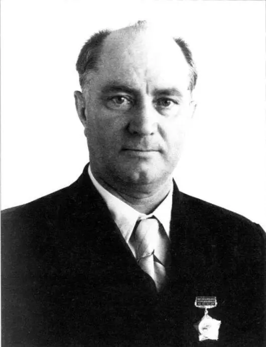Первый главный конструктор ВАЗа Владимир Сергеевич Соловьёв Апрель 1966 - фото 1