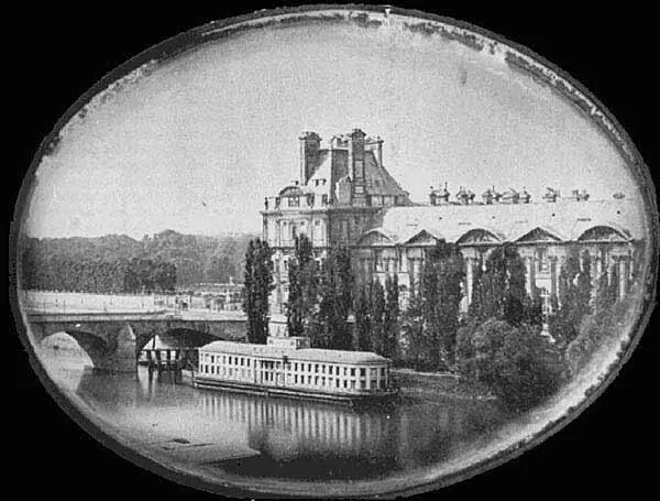 Снимки Парижа сделанные Дагерром в 1839 г Второй снимок показывает ателье - фото 20