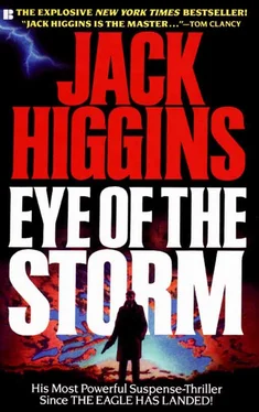 Jack Higgins Eye Of The Storm aka Midnight Man обложка книги