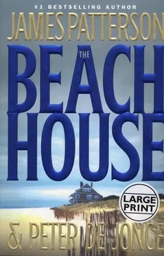 James Patterson The Beach House обложка книги