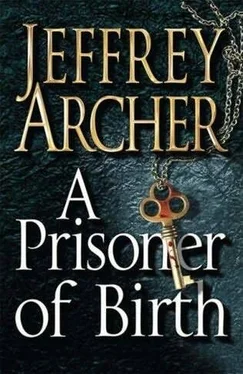 Jeffrey Archer A Prisoner Of Birth обложка книги