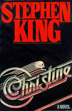 Стивен Кинг Christine обложка книги