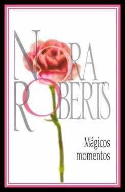 Nora Roberts Mágicos Momentos обложка книги