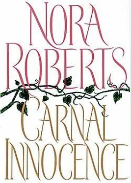 Nora Roberts Miasteczko Innocente обложка книги