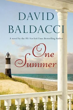 Дэвид Балдаччи One Summer обложка книги