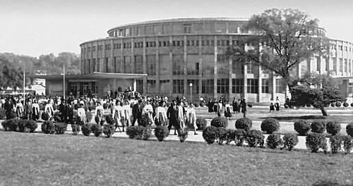 Пхеньян Здание цирка Монумент Освобождения Пхеньян 1947 Ресторан - фото 10