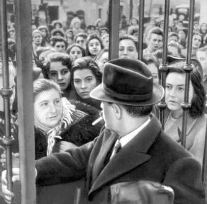 Кадр из фильма Рим 11 часов 1952 Режиссёр Дж Де Сантис Де Сика Витторио - фото 4