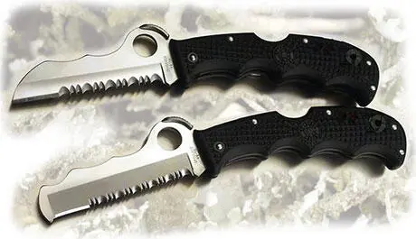Assist I и Assist II похожи как братья оба ножа выпускает Spyderco - фото 7