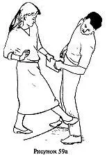 В подобной ситуации можно использовать имеющийся в руке зонт рис 60 - фото 116