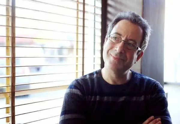 Ben Elton is one of Britains most popular and successful comedians In - фото 2