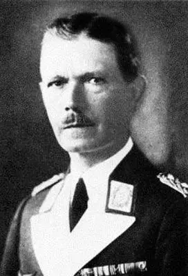 Начальник 4го авиационного округа генерал Ганс Хальм V авиационный - фото 5