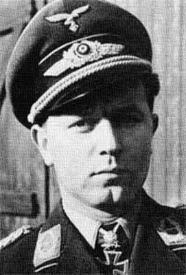 Командир 1й истребительной эскадры Вальтер Оесау I группа Сформирован а - фото 483
