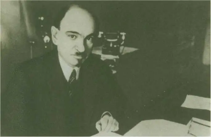 Б С Стомоняков в рабочем кабинете 1926 г Вручение верительных грамот - фото 22
