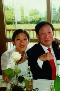 Ran Chenand her father Wo Weihan b 1962 Beijing A writer of psychological - фото 4