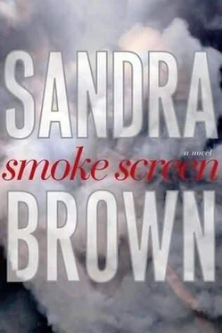 Sandra Brown Smoke Screen обложка книги