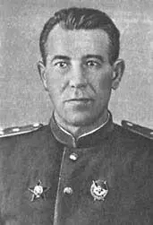 Л М Смирнов Г Б Сафиулин Ф И Толбухин - фото 60