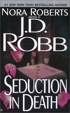 J. Robb Seduction In Death