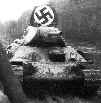 Один широкий люк это Т34 образца 1940 года В 1942 году в СССР таких уже не - фото 6