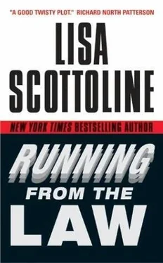 Lisa Scottoline Running From The Law обложка книги