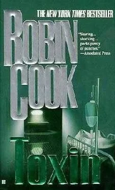 Robin Cook Toxin обложка книги