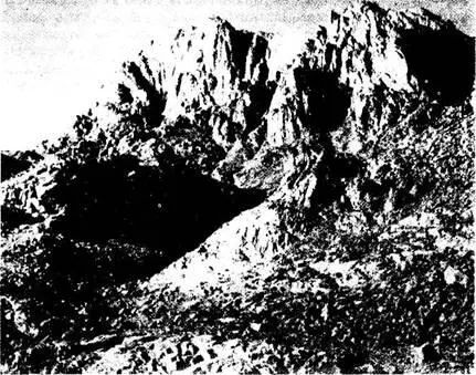 Жебель Муса Традиционно определяется как гора Синай где Господь говорил с - фото 1