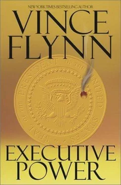 Vince Flynn Executive Power обложка книги