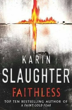 Karin Slaughter Faithless обложка книги