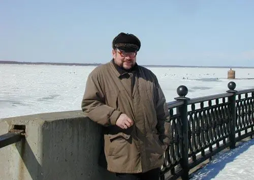 У высоких берегов Амура Алексей Андреевич стоит 1803 Благовещенск В - фото 9
