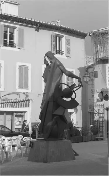 Площадь Нострадамуса в Салоне с памятником пророку Примечания 2 Прованс - фото 50