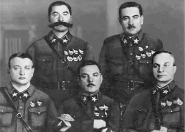 Первые маршалы Советского Союза Слева направо M Н Тухачевский С М - фото 42