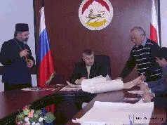О МИННЫХ ПОЛЯХ И СЕЛЬСКИХ КИНОТЕАТРАХ Перед войной грузинское правительство - фото 1